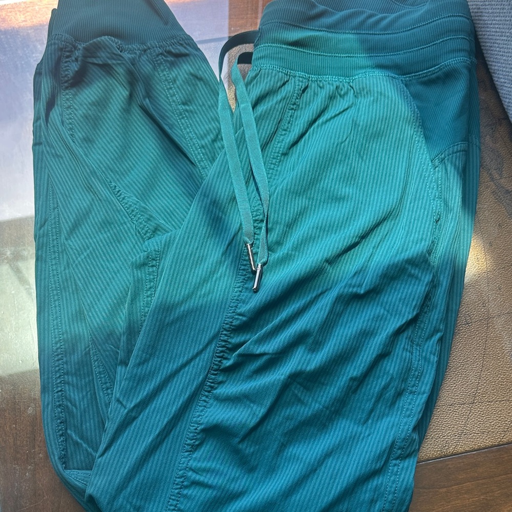 Women's Lululemon Teal Ribbed Drawstring Jogger Pants